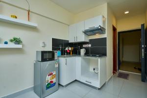 Studio apartment near Jkia and SGR at Luxore