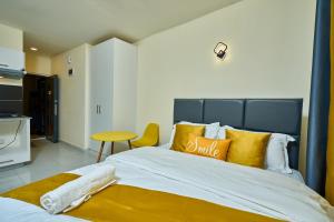 Studio apartment near Jkia and SGR at Luxore