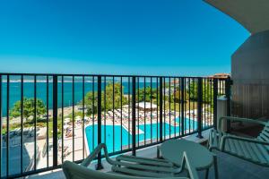 Deluxe Twin Room with Sea View room in Festa Panorama Hotel