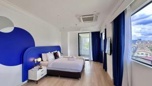 Ukiyo Hotel by manatidur