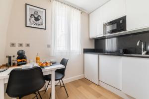 Studio refait a neuf metro pereire paris 17 - 2P