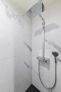 Appartements Studio refait a neuf metro pereire paris 17 - 2P : photos des chambres