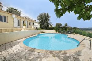 Maisons de vacances SOPHIES HOMES VILLA PANORAMIC SEA VIEW and POOL : photos des chambres