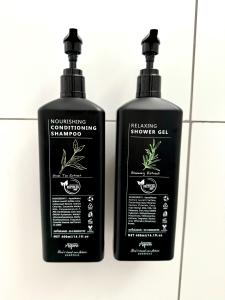 I LOVE BANGKOK - Thai Style Room near Skytrain Asok, T21, and EM District Malls