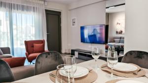 Windfall Luxury House