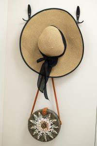 Josephine Apartment in Odyssey Spa & Pool-parking