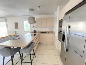 Joli appartement rénové La Rochelle