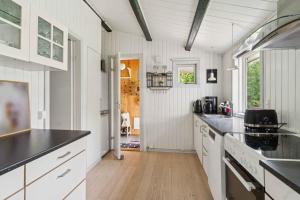 Lovely Cottage Close To Beach And Nature