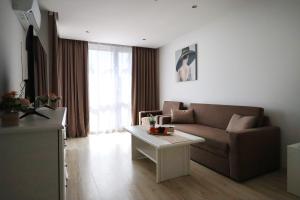 Stylish Paradiso Apartment 206