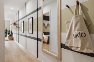 Mescit - 2 bedrooms and balcony in Eixample Dreta