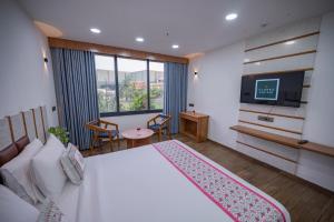 Clarks Safari Kheda, Ahmedabad