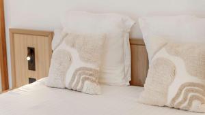 La Ponche l Old Village l Shellter Rentals