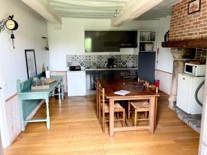 Maisons de vacances Grande chaumiere, 5 chambres, 14 personnes proche des plages : photos des chambres