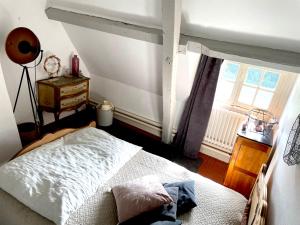 Maisons de vacances Grande chaumiere, 5 chambres, 14 personnes proche des plages : Maison 5 Chambres