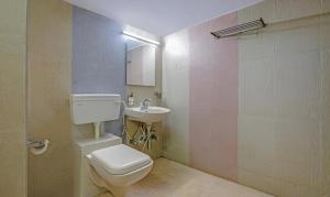 Stay Retreats At Welcome Apartment - Corporate Rooms In BKC