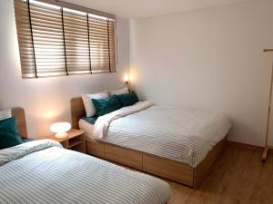 a 5-minute walk from airport bus stop, near Gangnam, Hongdae, Arrived at Express Bus Terminal Station, Subway 7min, Convenient access to other regions such as Busan, Gwangju, and Jeonju