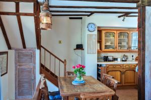 Finest Retreats - April Cottage