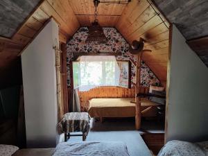 Chata na vrcholu Boreckých skal