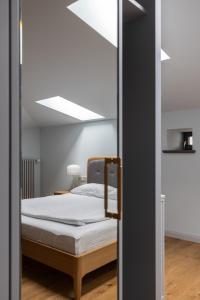 Roze Center Apartments