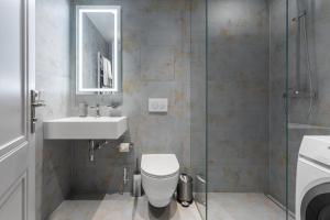 Roze Center Apartments