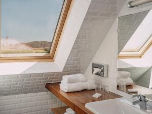 Hotels Le Grand Large, Belle-Ile-En-Mer : photos des chambres