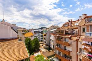 Modern 2BD - 14 min to Medical University by Flat Manager