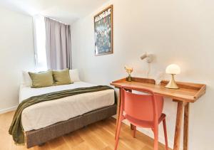 Auberges de jeunesse LA QUINTA - Suites privees & salon cuisine partage : photos des chambres