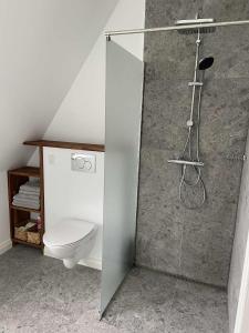 Aalborg Villa Apartments - 2 Second Floor - Close to Aalborg Center - Free Private Parking