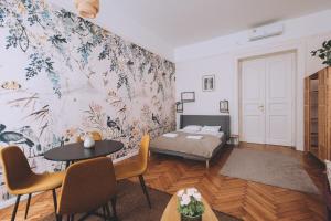 Downtown Luxe Central & Stylish