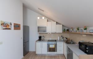 Beatiful Villa Antonela with pool in Makarska