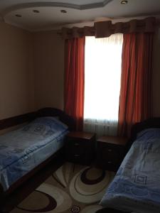 Twin Room with Bathroom room in Hotel Oktan
