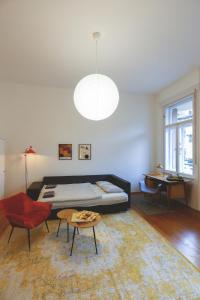 City Center Lovely Balcony Flat