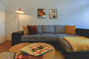 City Center Lovely Balcony Flat