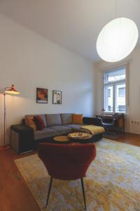 City Center Lovely Balcony Flat