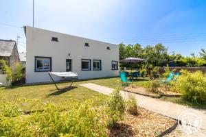 Maisons de vacances Gite Ecrin de Verdure Jacuzzi et piscine : photos des chambres