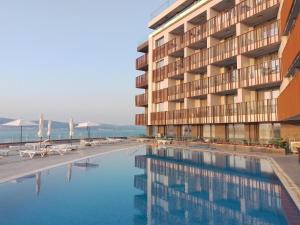 Stylish Paradiso Apartment 206