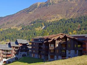 Studio cosy avec terrasse, accès direct pistes, animaux acceptés, parking en option - FR-1-291-737