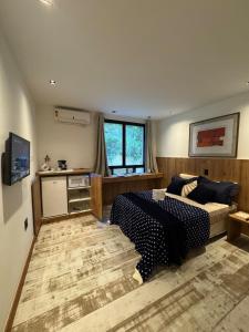 Suíte com piscina, sauna e academia PI500-217B