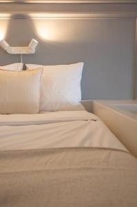 Appartements Lille Centre - Grand Studio atypique ! : photos des chambres