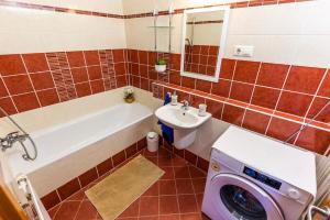 Peaceful Sunlit Escape close to danube