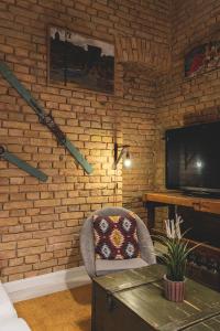 Downtown Palace District 3BR Urban Retreat