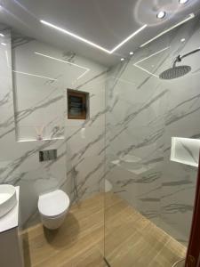 Seaside and mountain view apartment