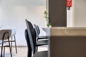 Stylish 1 Bedroom Central St Julians Sleeps 4