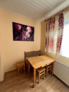 Cozy apartment near Santariskes