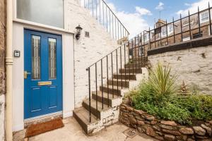 Melbourne Place - No 23