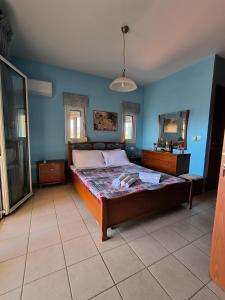 Villa Anna, Apartment 1, Nea Chili, Alexandroupoli, Greece, Private Tennis Court