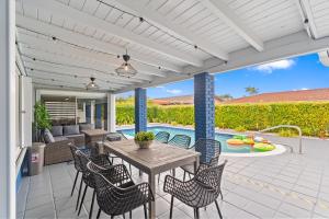 Chicago Vibe Heated Pool 5BR 2BTH