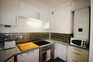 Appartements Le Petit Trotel - Nearby beaches and city : photos des chambres