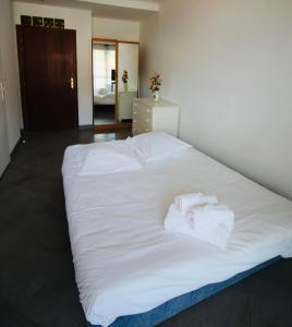 Appartements Le Petit Trotel - Nearby beaches and city : photos des chambres