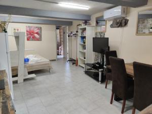 Sunny Hill Residence